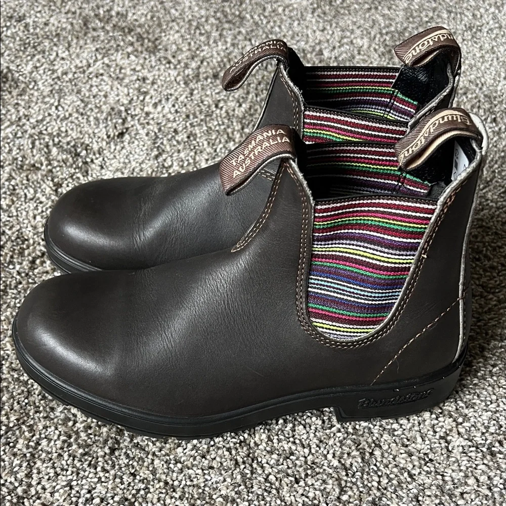 Blundstone Brown Ankle Boots with Multicolor Stripes - Picture 3 of 8
